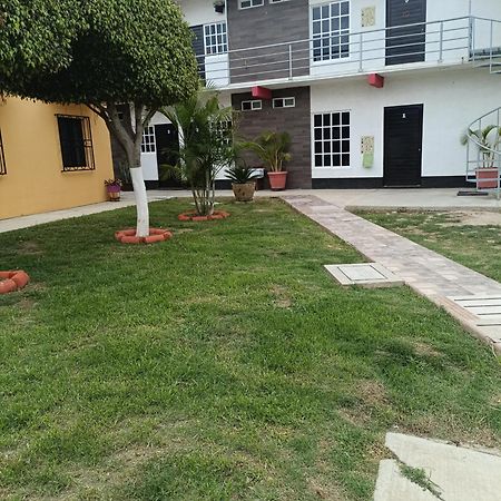 Casa Alebrijes Hotel San Agustin de las Juntas Kültér fotó